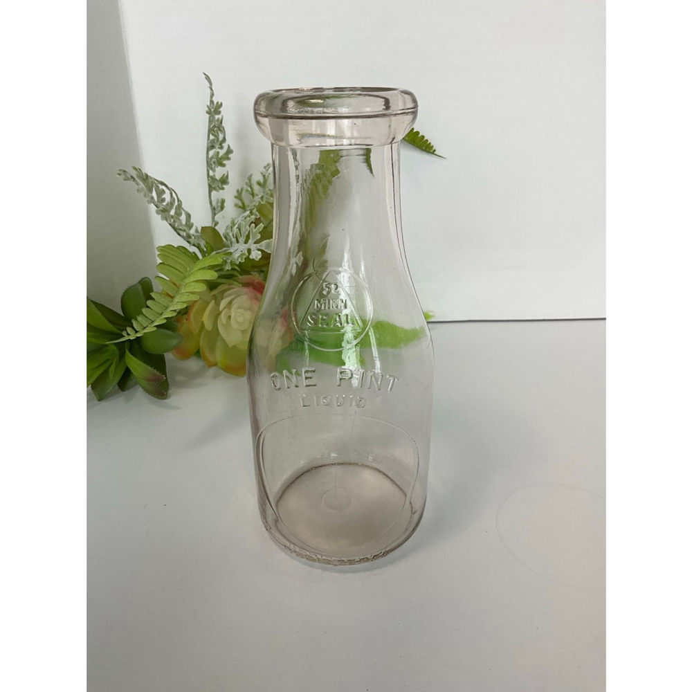 Vintage Cream Glass Bottle 52 Minn Seal